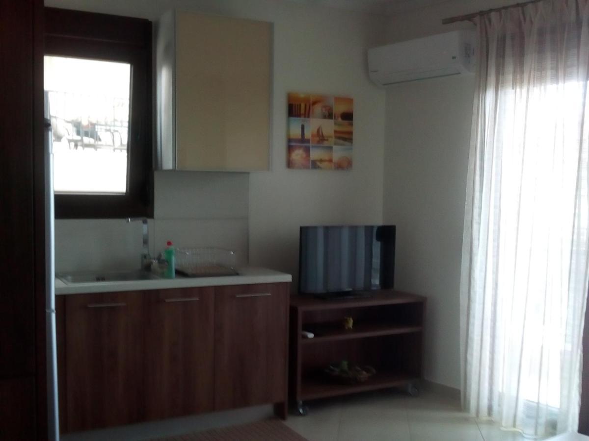 Eleni-Areti Apartment Pefkochori Exterior foto
