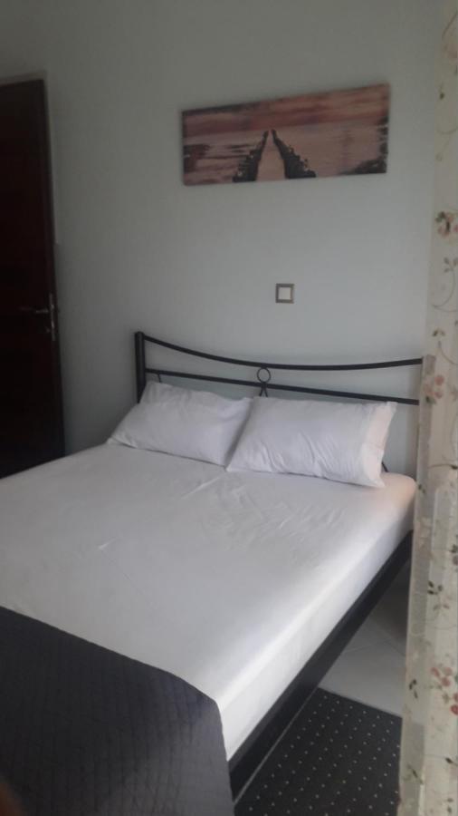 Eleni-Areti Apartment Pefkochori Exterior foto